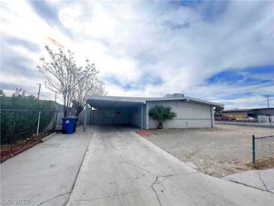 2723 Reynolds Ave North Las Vegas, NV 89030