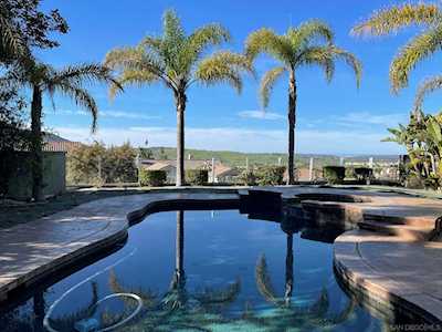10848 La Alberca Ave. San Diego, CA 92127