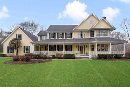 170 Pheasant Run North Kingstown, RI 02874