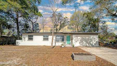 7303 Sandhurst RD Jacksonville, FL 32277