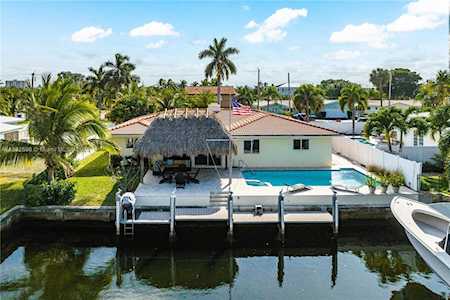 811 SE 5th Ct Pompano Beach, FL 33060