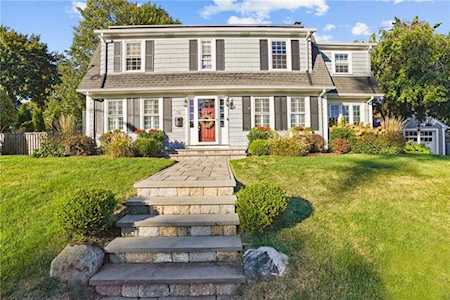25 Ledge Rd East Greenwich, RI 02818