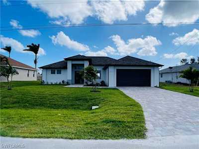 1912 SW 13th St Cape Coral, FL 33991