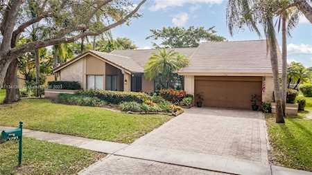 1761 NW 91st Ave Plantation, FL 33322