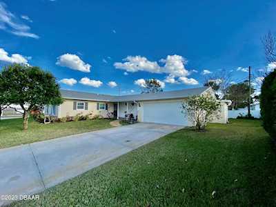 364 Fordham Drive Daytona Beach, FL 32118