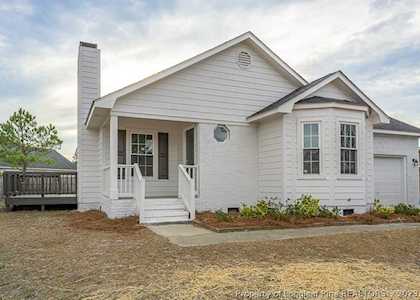 3210 Lubbock Dr Hope Mills, NC 28348