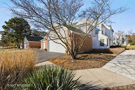 108 Hampton Blvd Lake Bluff, IL 60044