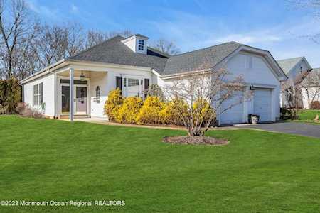 2589 Lantern Light Way Manasquan, NJ 08736