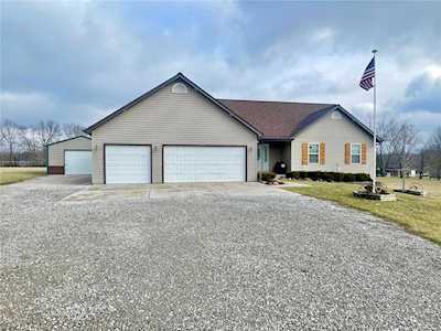 100 Devonshire Ct Foley, MO 63347