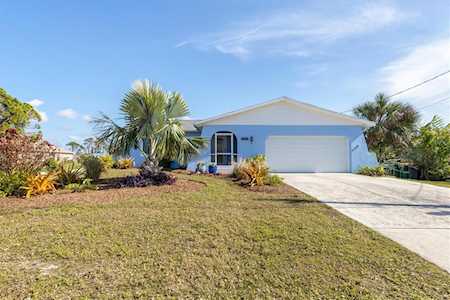 1725 Edison Dr Englewood, FL 34224