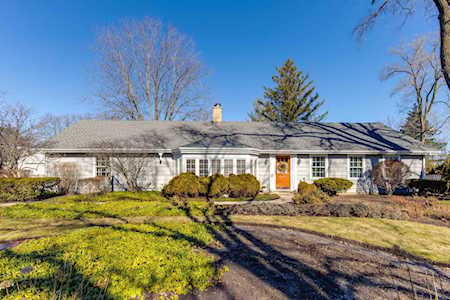 846 Larchmont Ln Lake Forest, IL 60045