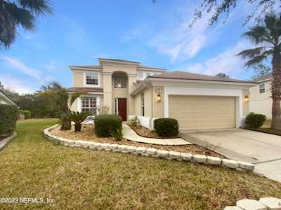 3961 Hillstead LN Jacksonville, FL 32216
