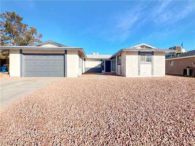 6390 Pawlow Ave Las Vegas, NV 89118