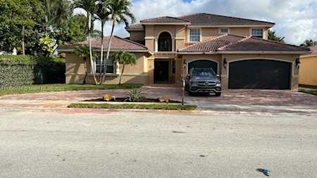 321 SW 159th Dr Pembroke Pines, FL 33027