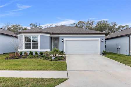6169 Bradford Woods Dr Zephyrhills, FL 33542