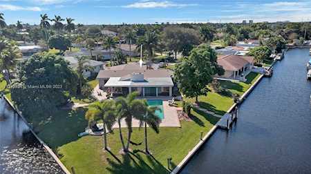 5741 SW 17th Ct Plantation, FL 33317