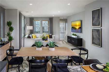 43 Sanctuary Ln Mission Viejo, CA 92692