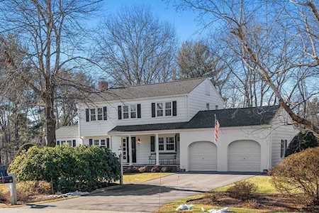 25 Strawberry Hill Road Andover, MA 01810