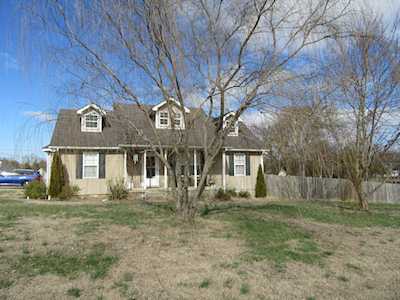 512 Fall Creek Dr Murfreesboro, TN 37129