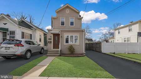 126 E Cooke Ave Glenolden, PA 19036