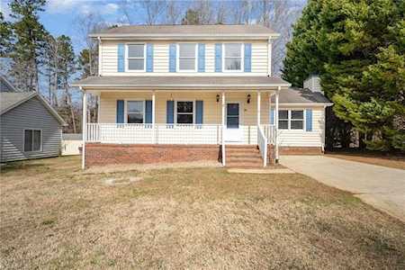 16 Palm Tree Court Greensboro, NC 27406