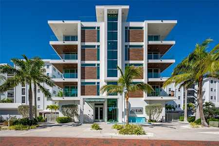 188 Golden Gate Pt #402 Sarasota, FL 34236