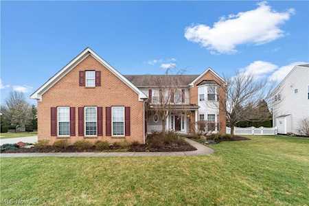 31595 Winners Circle Avon Lake, OH 44012