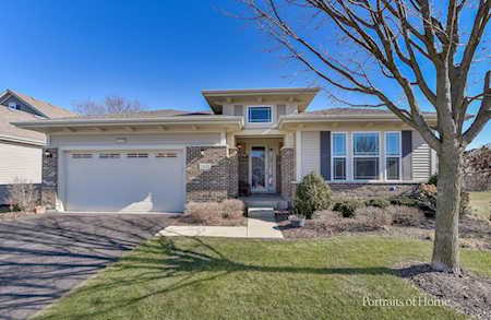 2848 Melrose Ln Naperville, IL 60564