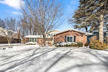 746 E Mill Valley Rd Palatine, IL 60074