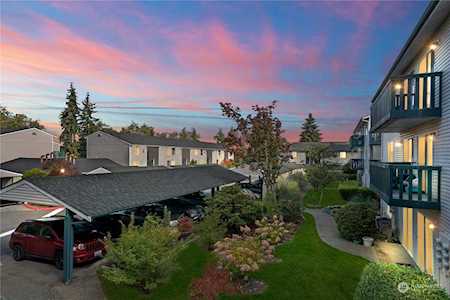 17431 Ambaum Blvd S #D-28 Burien, WA 98148
