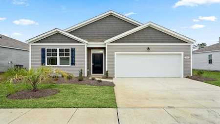 636 Woodland Farms Circle Aynor, SC 29511