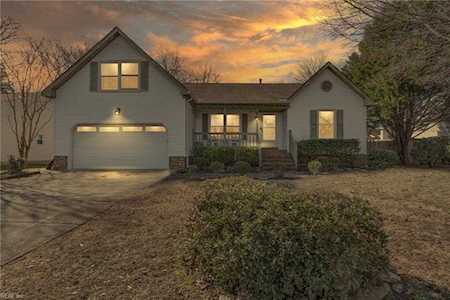 1253 Handel Dr Virginia Beach, VA 23454
