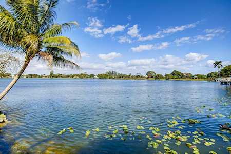 3908 NW 17th Terrace Oakland Park, FL 33309