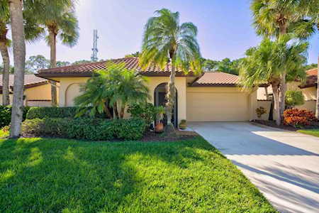 2570 SW Bobalink Court Palm City, FL 34990
