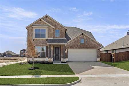 1324 Hunters Ridge Drive Crowley, TX 76036