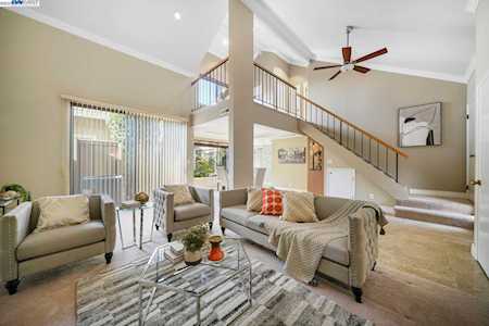 1418 Candelero Dr Walnut Creek, CA 94598