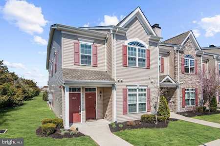 602 Van Gogh Ct Williamstown, NJ 08094