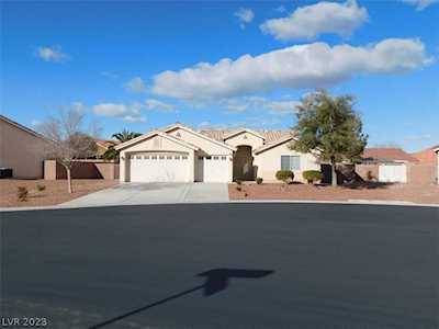 3908 Ratite Way North Las Vegas, NV 89084