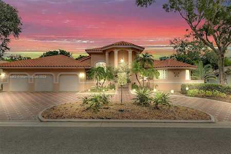 1765 W Eagle Trace Blvd W Coral Springs, FL 33071