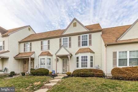 42 Knoll Dr Blackwood, NJ 08012