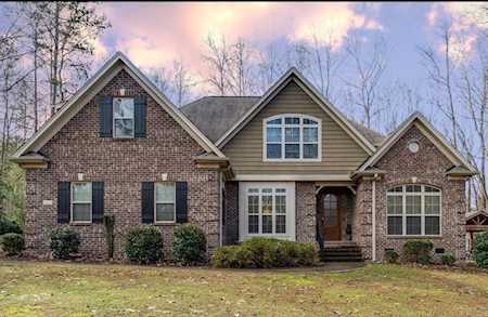 3912 Davis Dr Charlotte, NC 28270