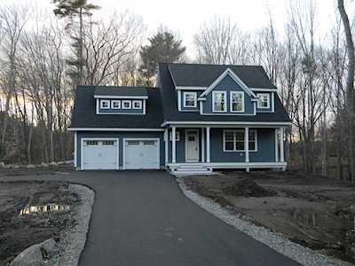 65 Pine Ridge Circle Sandown, NH 03873