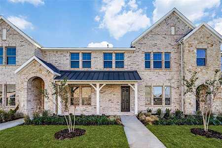 1016 Homestead Way Argyle, TX 76226