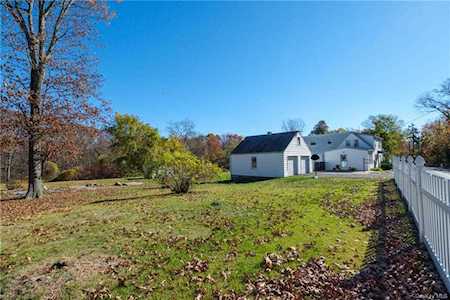 1490 Old Orchard Street West Harrison, NY 10604