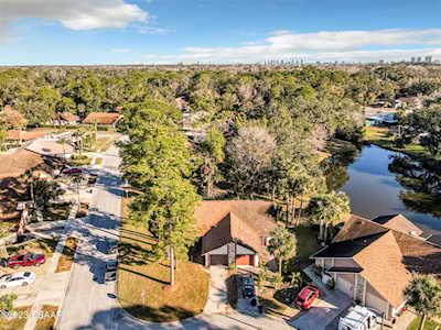 916 Stonybrook Circle Port Orange, FL 32127