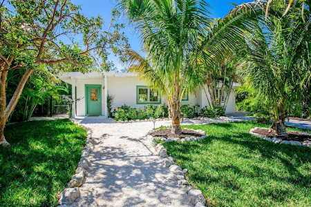 6979 Longboat Dr S Longboat Key, FL 34228