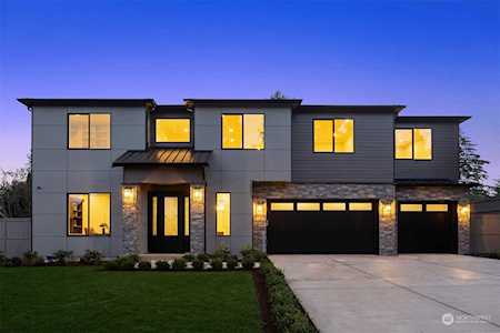 10513 NE 26th St Bellevue, WA 98004