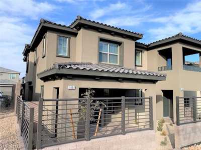11697 Emerald Lake Ave Las Vegas, NV 89138