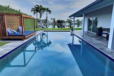 227 N Shore Dr Miami Beach, FL 33141