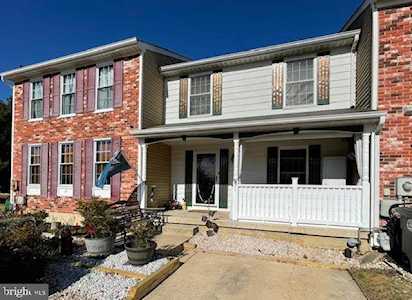 71 Stoneshire Dr Glassboro, NJ 08028